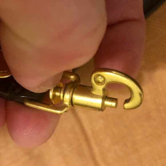 🎉 VINTAGE MARC BY MARC JACOBS BLK LEATHER TURNLOCK CROSSBODY! 😍 - Picture 13 of 13